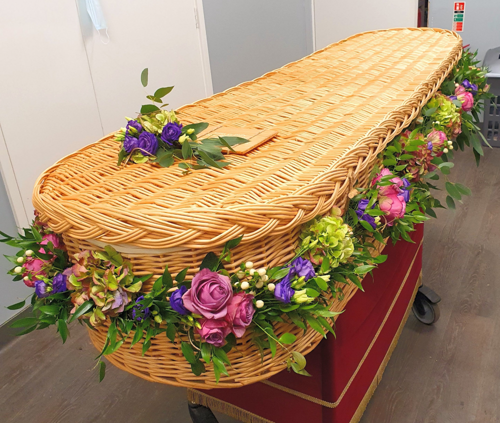 Wicker Coffin Garland and Natural Spray S104